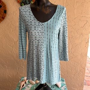 Habitat Scooped Neck 3/4” sleeve High/Low Top- Sz. Small